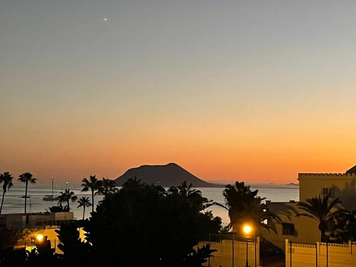 Alojamiento Playa Centro Corralejo 17 外观 照片